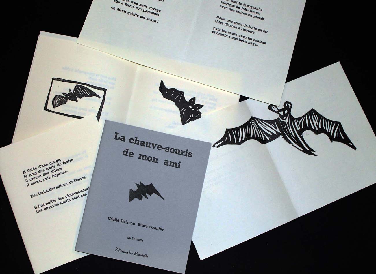 La chauve-souris demon ami.Edition d\'un conte pome de Ccile boisson enrichie de linogravures de Marc Granier.Les 101 exemplaires numrots et signs par l\'hauteur et l\'artiste. Achev d\'imprimer en plomb mobile Rockwel corps 14 sur lees presses artisanales de l\'atelier des Monteils a Roquedur en Cvennes le 7 septembre 2014  (puis)