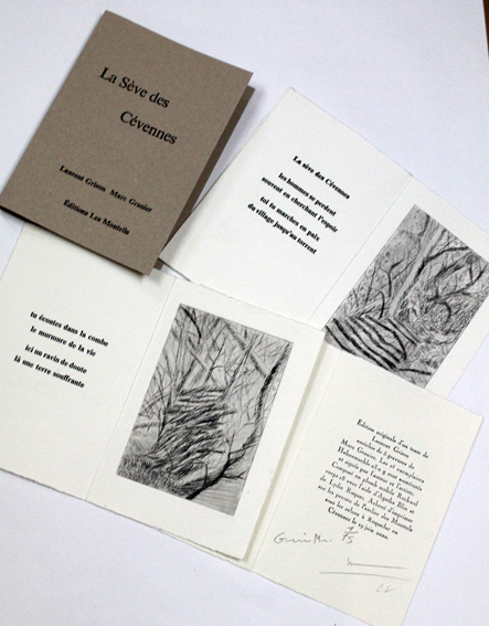 La Sve des Cvennes dition originale d\'un texte de Laurent Grison enrichie de 5 eau fortes de Marc Granier. Les 15 exemplaires sur Hahnemehle 230 g sont numrots et signs par l\'auteur et l\'artiste. Compos en plomb mobile Rockwel corps 18 avec l\'aide d\'Agathe Blin et de Lydie  Roques. Achever d\'imprimer sur les presse de l\'atelier des Monteils sous les arbres  Roaquedur en Cvennes le 19 juin 2020